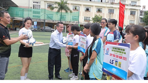 Tưng bừng khai mạc giải bóng đá Hội nhà báo TP.HCM - Cúp Thái Sơn Nam 2025 